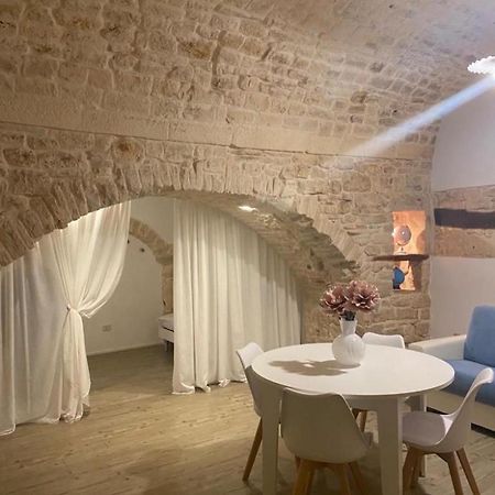 Отель La Casa Di Alessia Largo Torre Ночи Экстерьер фото