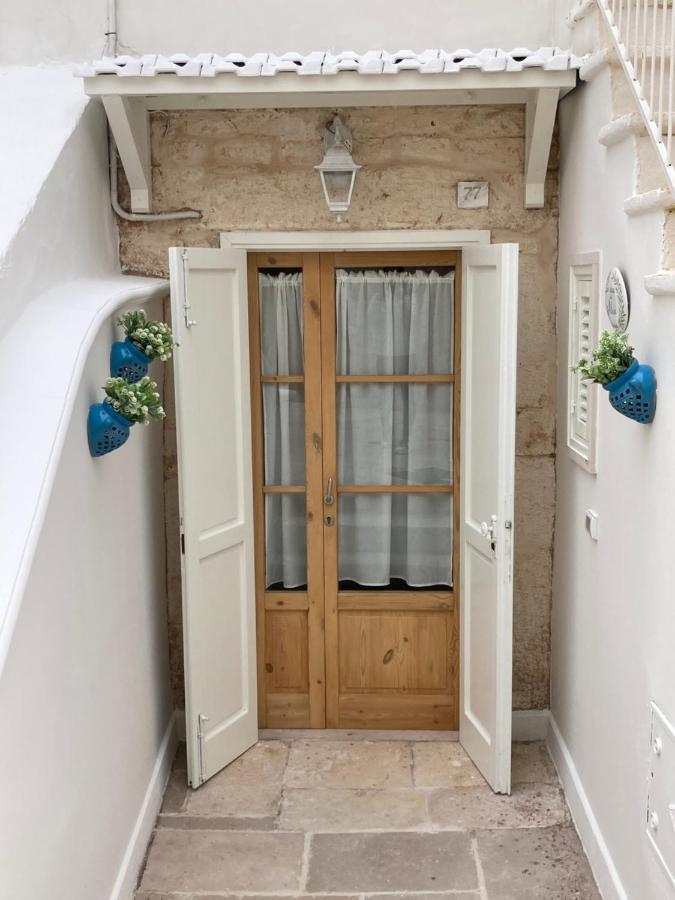 Отель La Casa Di Alessia Largo Torre Ночи Экстерьер фото